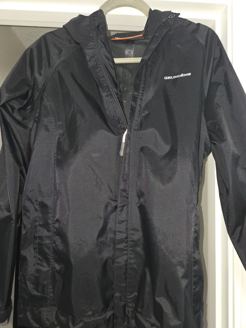 Womens Grundens Rain Jacket Size M